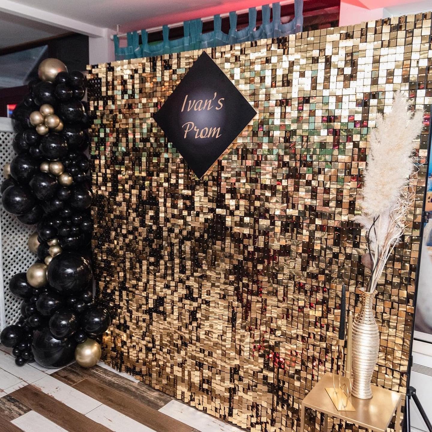 Qcity Light Gold Shimmer Wall Backdrop 24PCS, Black Back Not See-Through Design, Square Sequin Glitter Backdrop Panel, Perfect for Outdoor Events, Birthdays, Wedding and Party Decoration