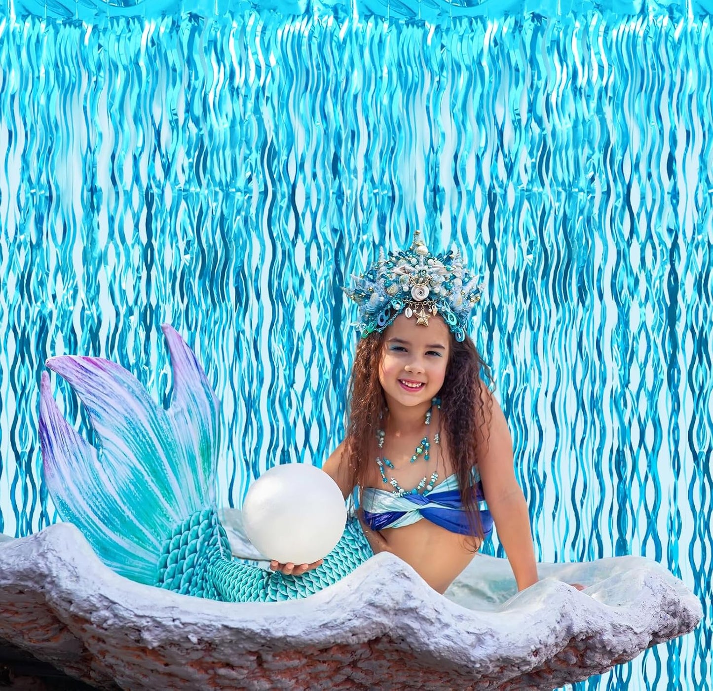 GOER 3.2 ft x 6.5 ft Metallic Tinsel Foil Fringe Curtains Party Photo Backdrop Party Streamers for Birthday,Graduation,New Year Eve Decorations Wedding Decor (5 Pcs,Wavy Light Blue)